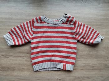 Pull orange et beige