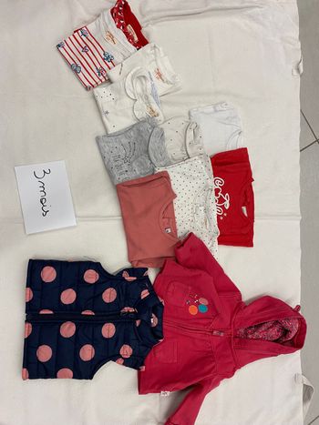 Lot de hauts et gilets 3 mois