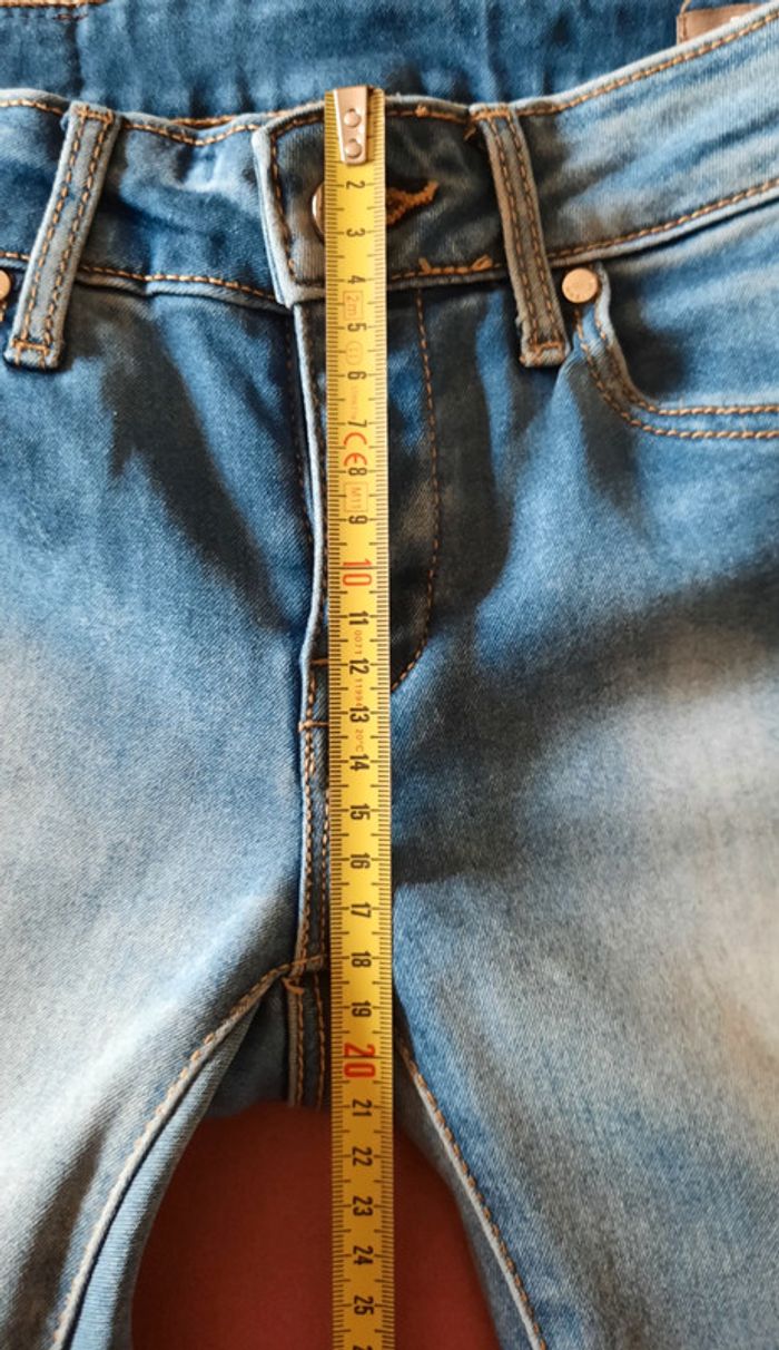Jean clair MANGO taille 32 - photo numéro 6