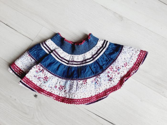 Vêtement bébé fille très jolie jupe Tape à l’œil 9 mois