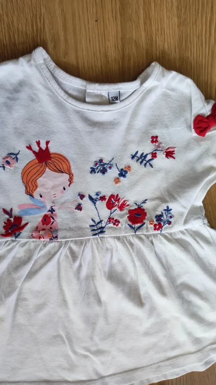 t-shirt + pantalon taille 12 mois - photo numéro 3