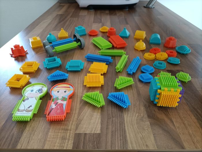 Jeu de construction à clipser Bloko jouets bébé - photo numéro 4
