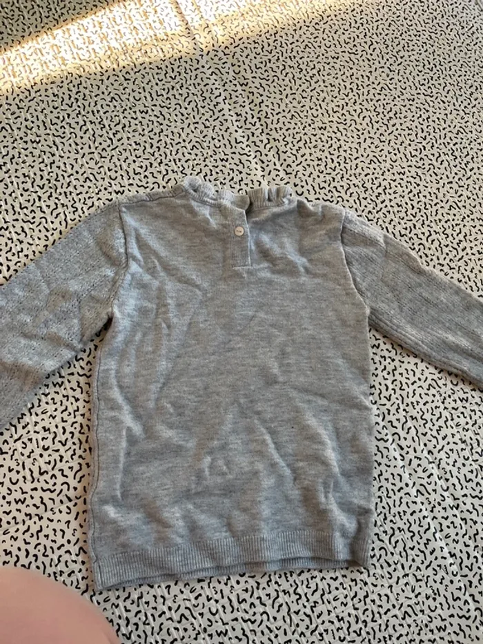 Pull Kiabi taille 24 mois - photo numéro 3