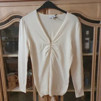 Magnifique haut champagne col en V avec fermeture eclaire taille XL Morgan