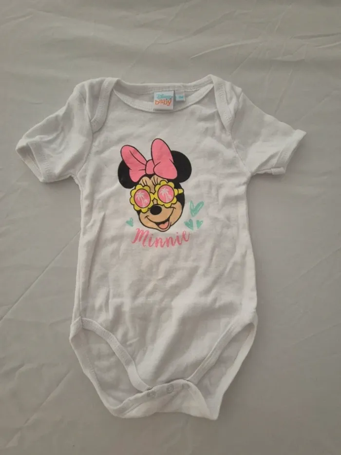 Body manches courtes Disney Baby 9 mois
