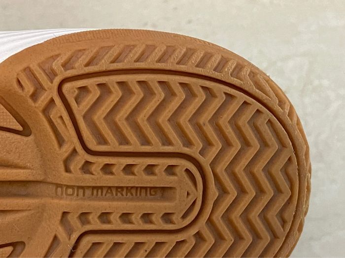 Basket Adidas adiwear 36,5 neuf - photo numéro 6
