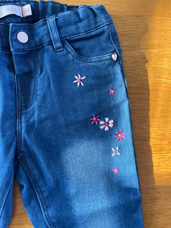 Jeans fille 24 mois - photo numéro 3