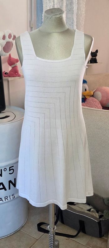 Robe Cop Copine blanche maille extensible T36-40 coupe évasée chic excellent état