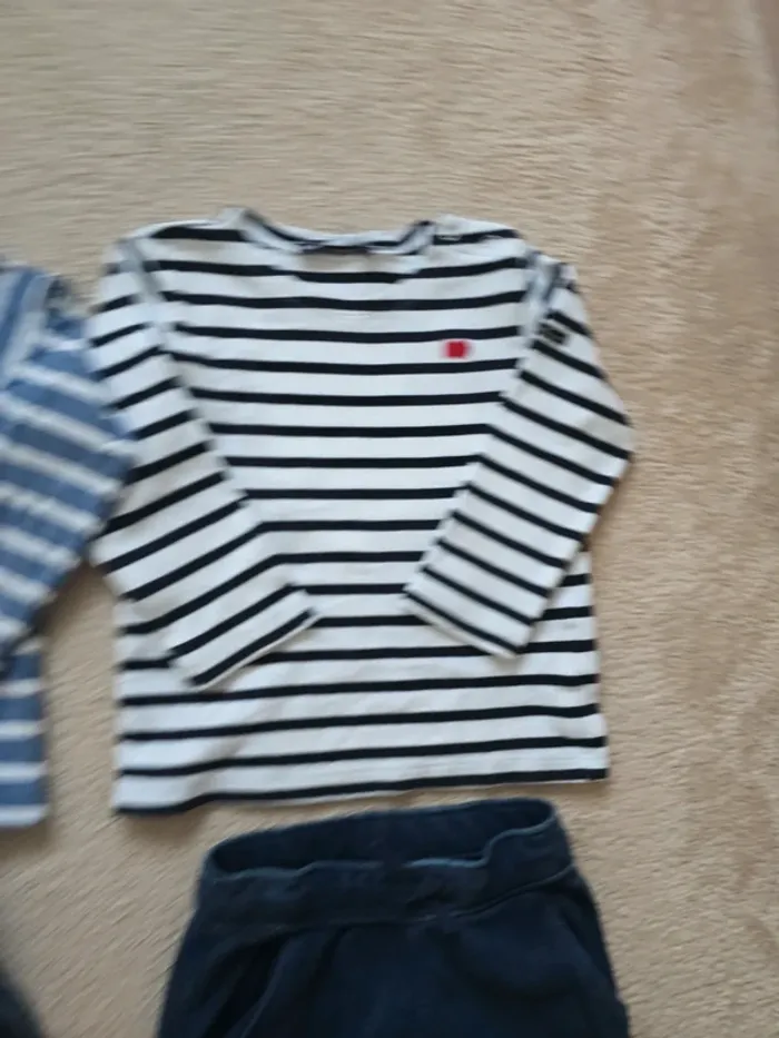 18/24 mois lot 2 joggings h&mavec marinieres - photo numéro 7