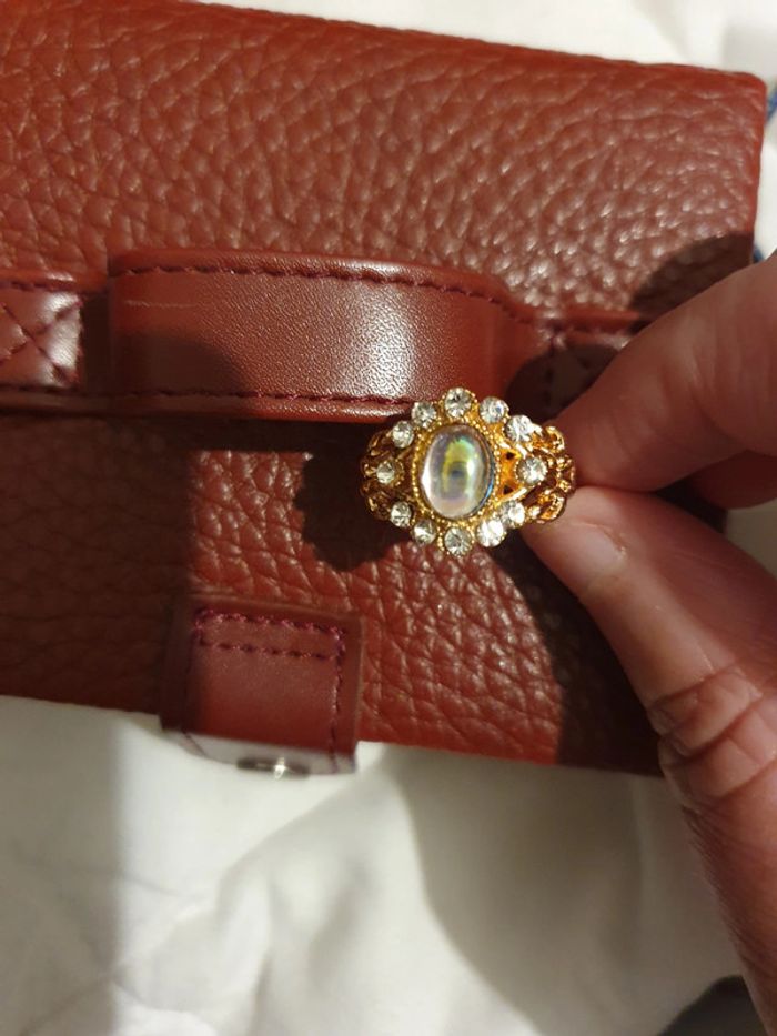 Superbe bague fantaisie dorée - photo numéro 2