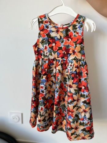 Robe multicolore 4ans