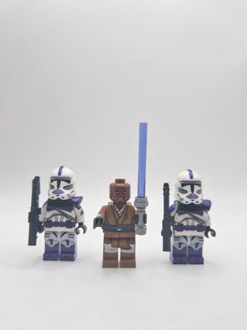 Figurines type lego Jedi Windu avec 2 clones de la 187ème star wars
