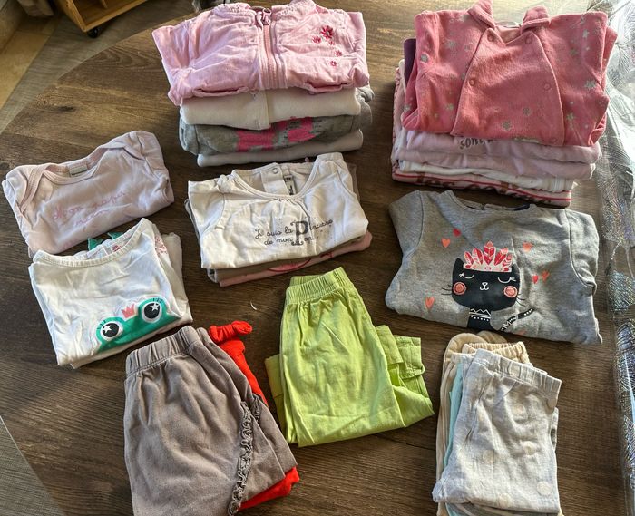 Lot de vêtements fille