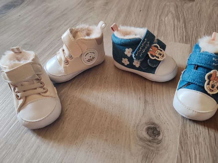Lot de chaussure - taille 0-3mois - photo numéro 2