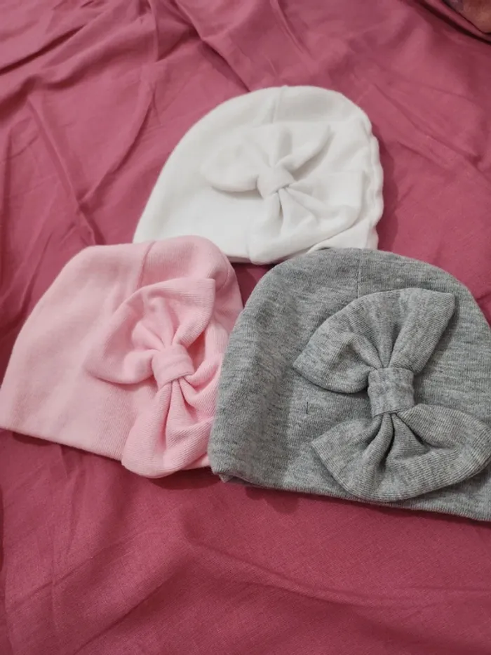 Lot bonnet moufle bebe