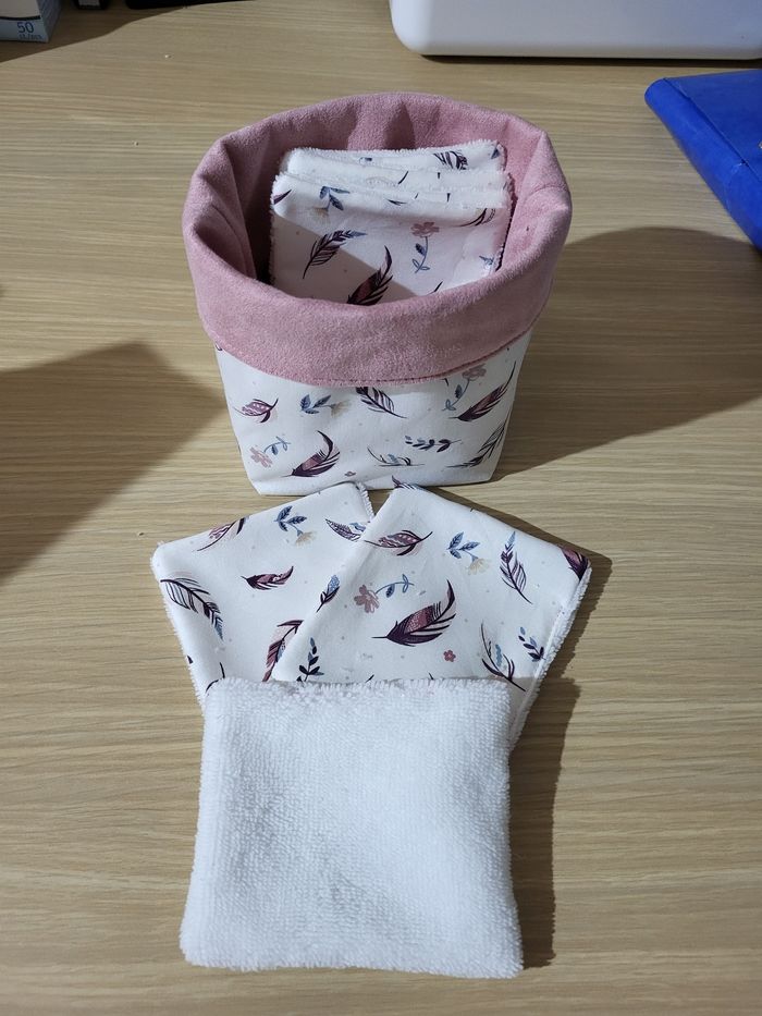 panier avec 7 lingettes