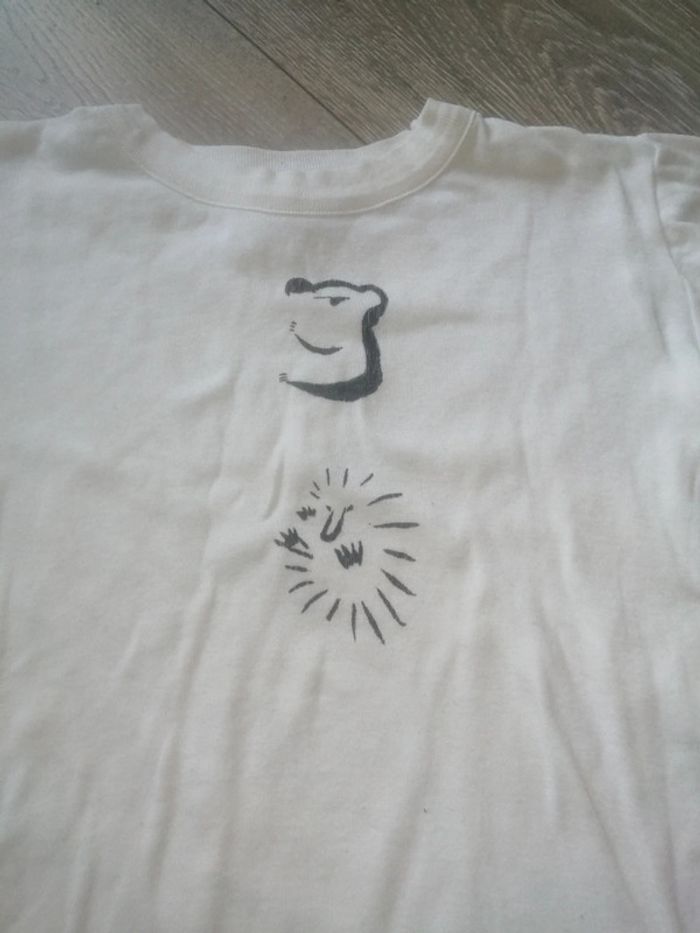 🌸Tee shirt blanc à motifs design mixte Taille 6/8 ans 🌸 - photo numéro 2