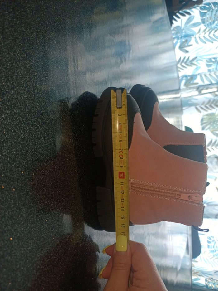 Magnifique paire de bottines stitch - photo numéro 11