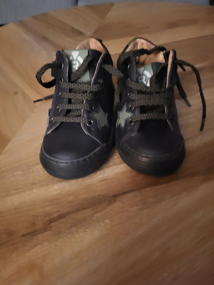 Chaussures garçon pointure 22