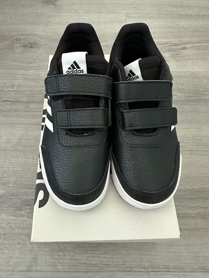 baskets Adidas 31 - photo numéro 4