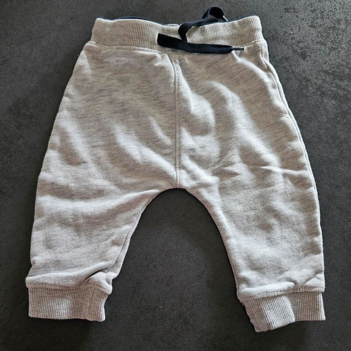 Pantalon jogging, taille 6 mois