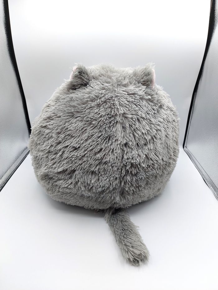 Grosse peluche animal bouboule chat gris vert EMC distribution hauteur 31 cm doudou - photo numéro 3