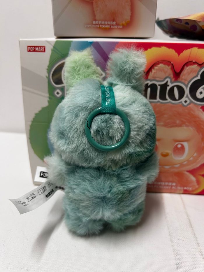 Labubu big into energy Serenity Pop mart - photo numéro 7