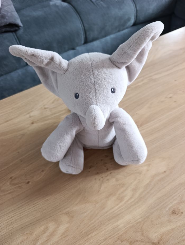 Éléphant interactif