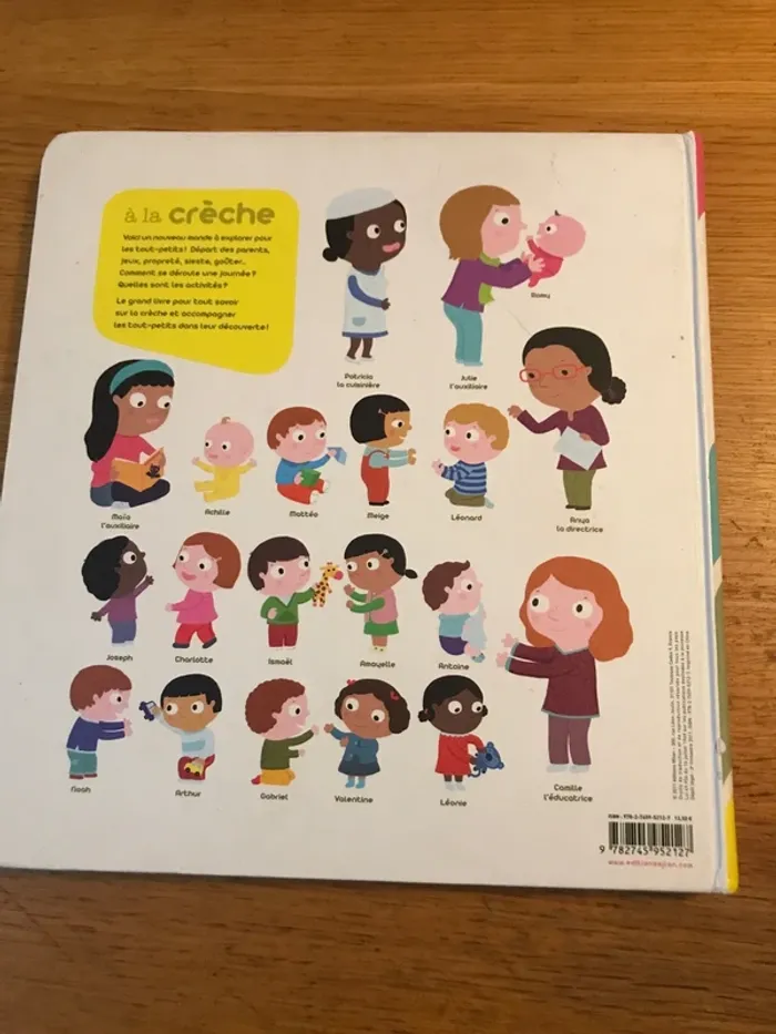 Livre à la crèche - photo numéro 2