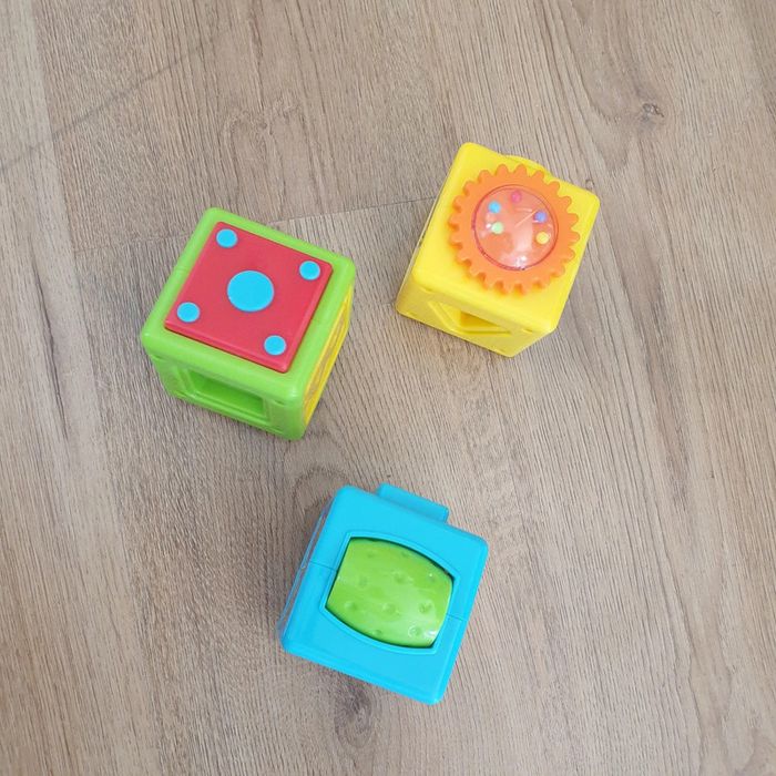 ⭐ Jouet à empiler Cubes d'Activités Fisher-Price
#emyfleury_jouets - photo numéro 6