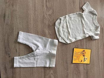 Ensemble body et legging 1 mois