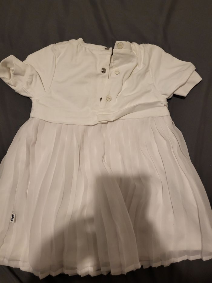 Robe boss - photo numéro 3