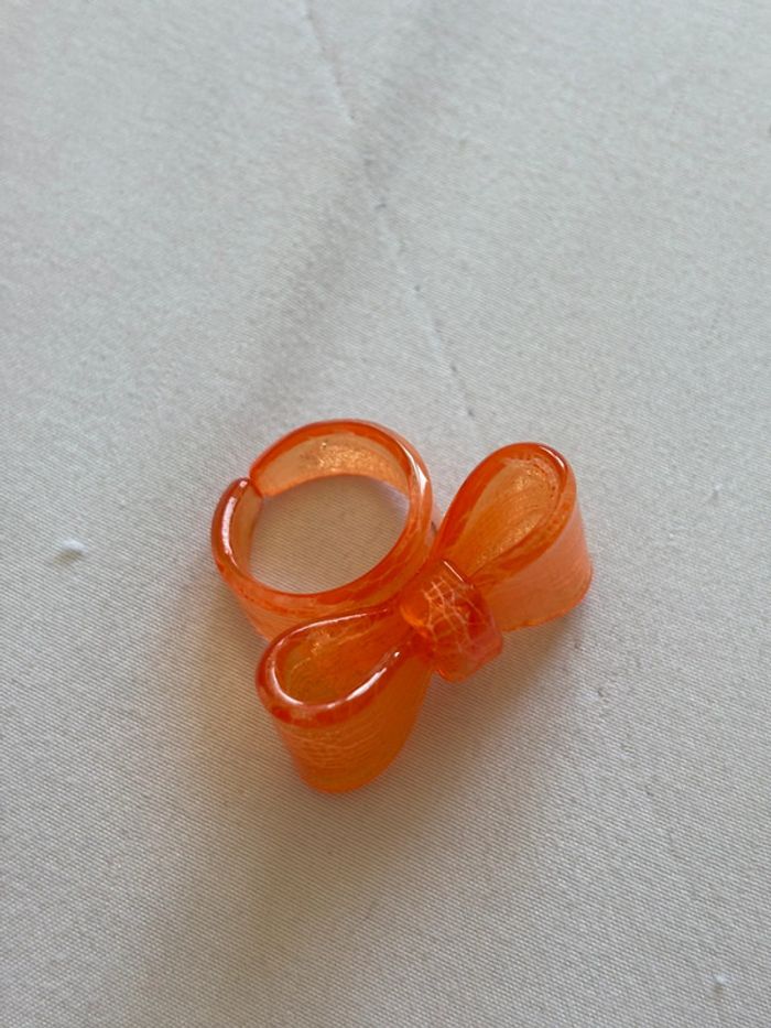 bague forme noeuds papillon orange rainures plastique ajustable - photo numéro 2