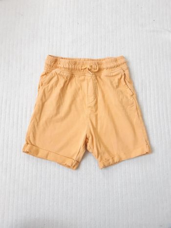 Short orange Nutmeg 3/4 ans