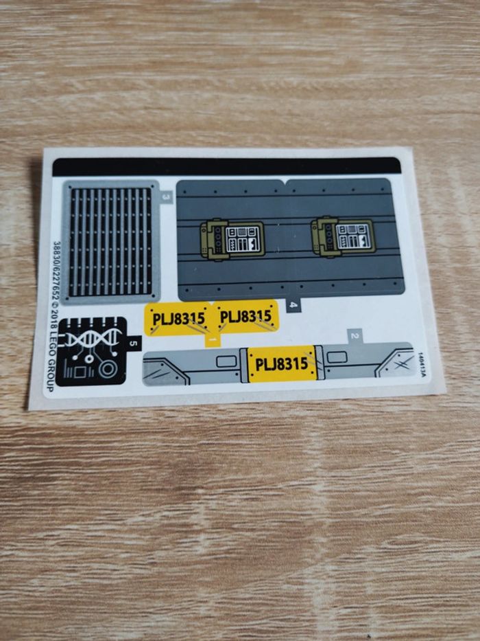Plaquette autocollant lego jw 75933 - photo numéro 3