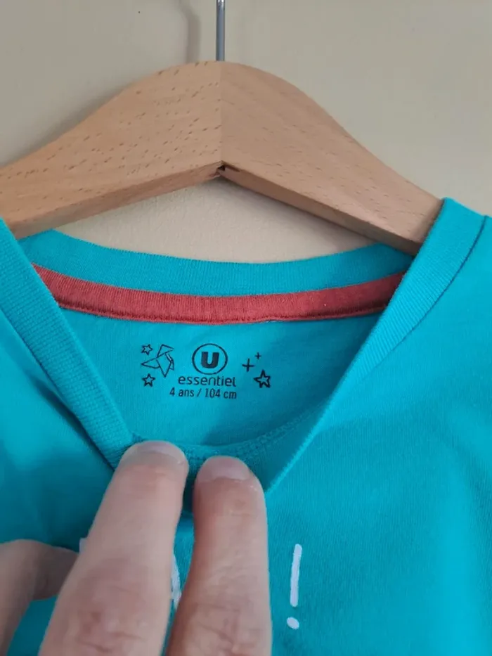 T-shirt garçon 4 ans ML U essentiel turquoise tbe - photo numéro 5