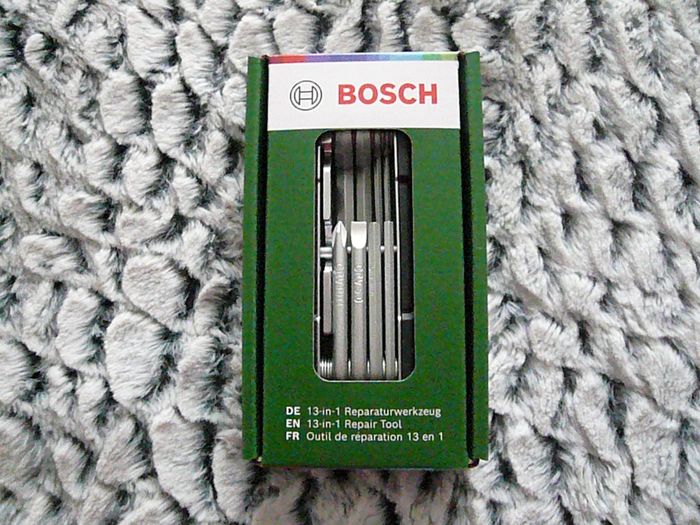 Outil de réparation 13 en 1 Bosch