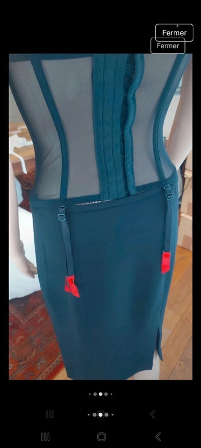 Corset guêpière rouge/noir La Senza fr 90C - photo numéro 11