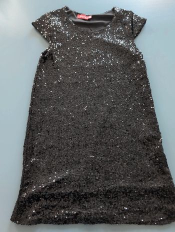 Robe sequins noirs