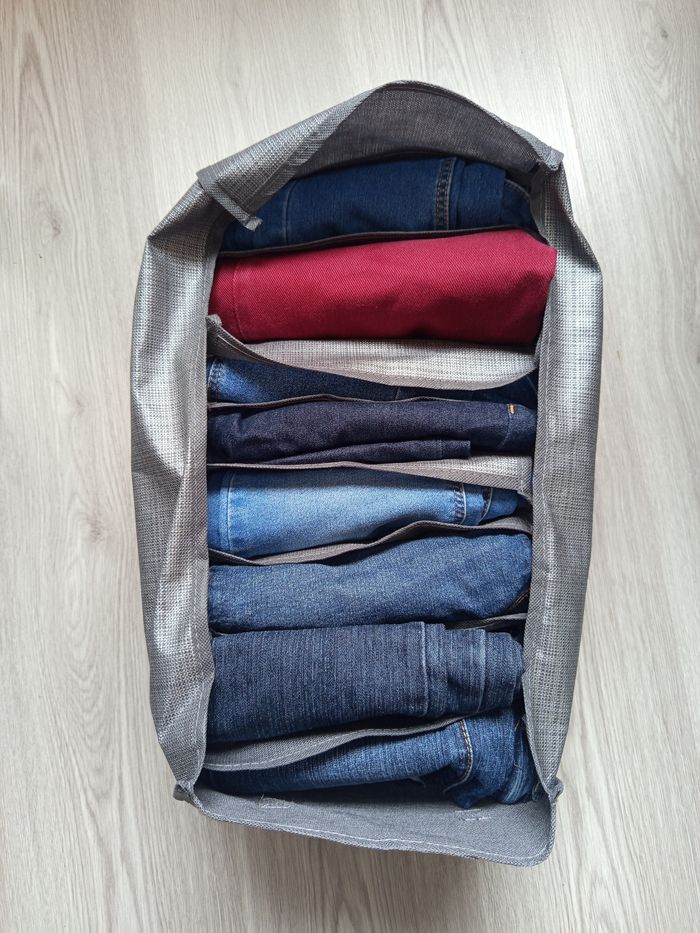 Panier de rangement gris avec séparation - photo numéro 2