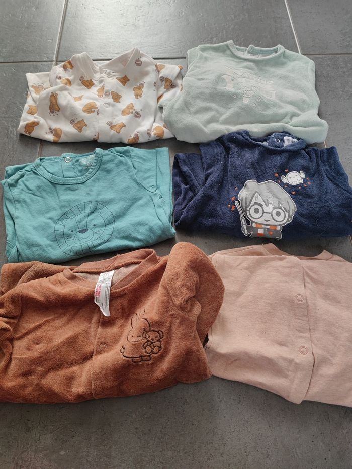 Vend grand sac de Vêtements garçon 6 mois - photo numéro 3