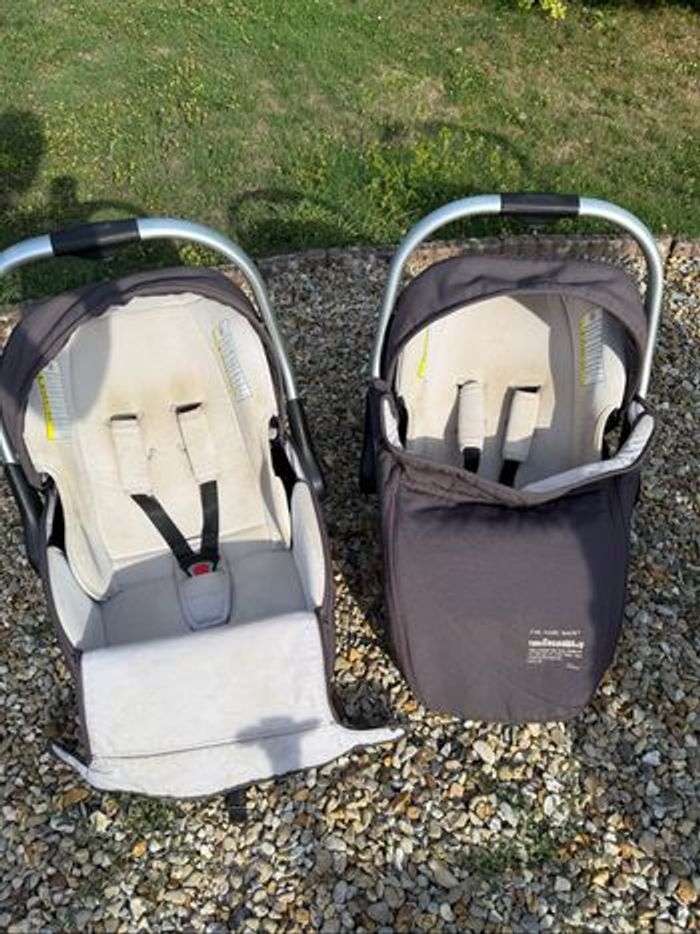 Poussette double + isofix - photo numéro 9