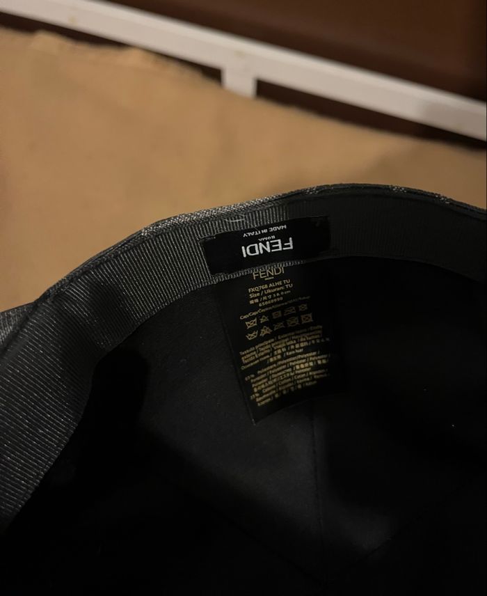 Casquette Fendi - photo numéro 4
