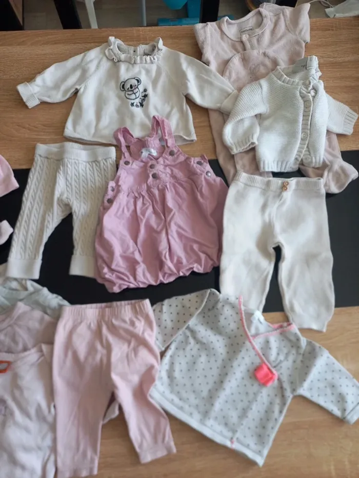 Lot bébé fille 1 mois - photo numéro 3