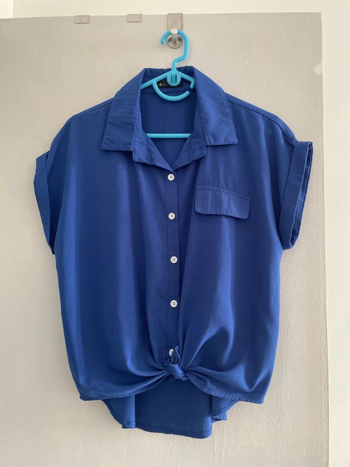 Chemise à noeud