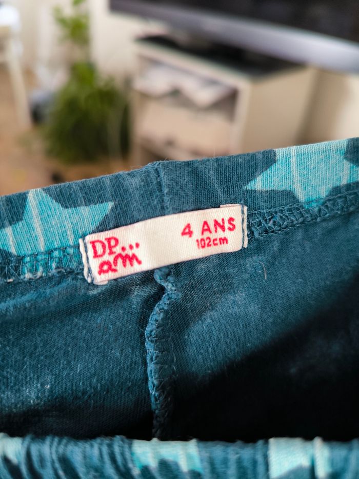 Short bleu avec étoiles fille Du Pareil Au Même (DPAM) 4 ans - photo numéro 3