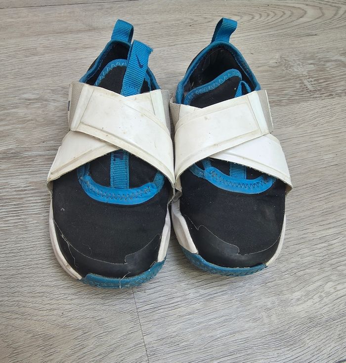Basket Nike pointure 29.5 - photo numéro 2