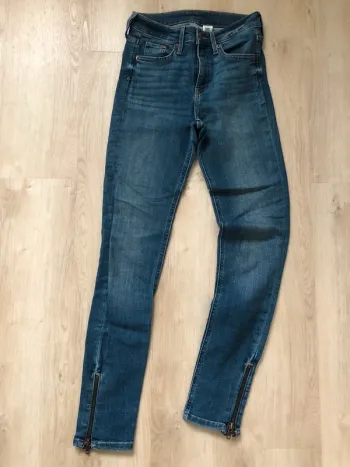 Jean skinny taille 26 H&M