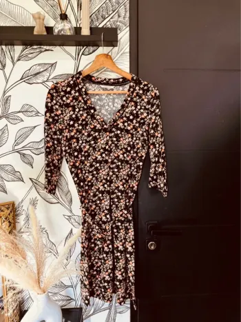 Taille 36 ~ S robe légère et fluide femme Camaïeu noire et camel * fleurs * 🌷