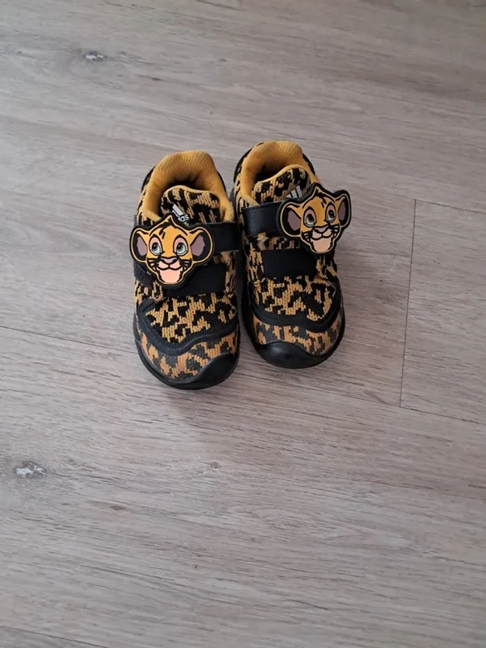 Baskets le roi lion
